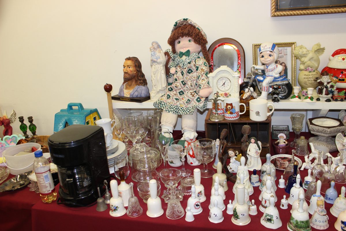 Bell collection and household collectibles at Franklin County estate auction